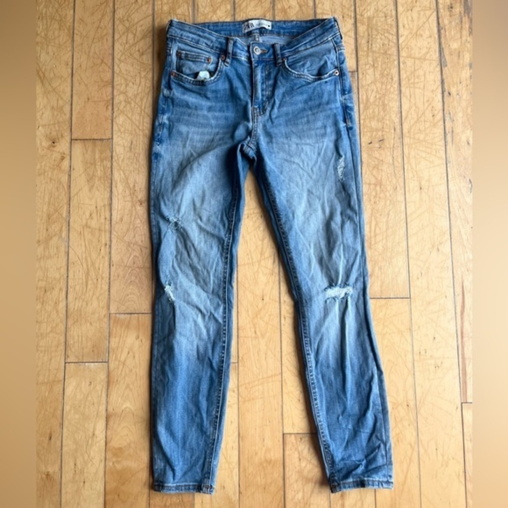ZARA Blue Distressed Skinny Jeans size 6